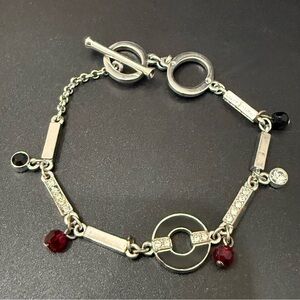 SWAROVSKI Crystal Swan Signed Silver-tone Toggle Bracelet 12.2g.